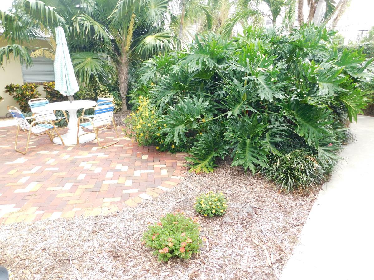 The Grove Beach Condominiums เดลเรย์บีช ภายนอก รูปภาพ